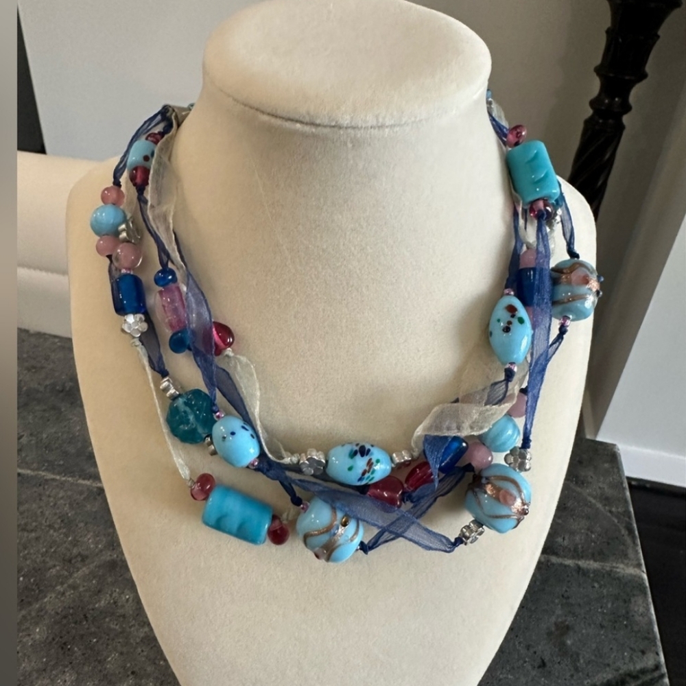 Elegant Multicolor Beaded Necklace